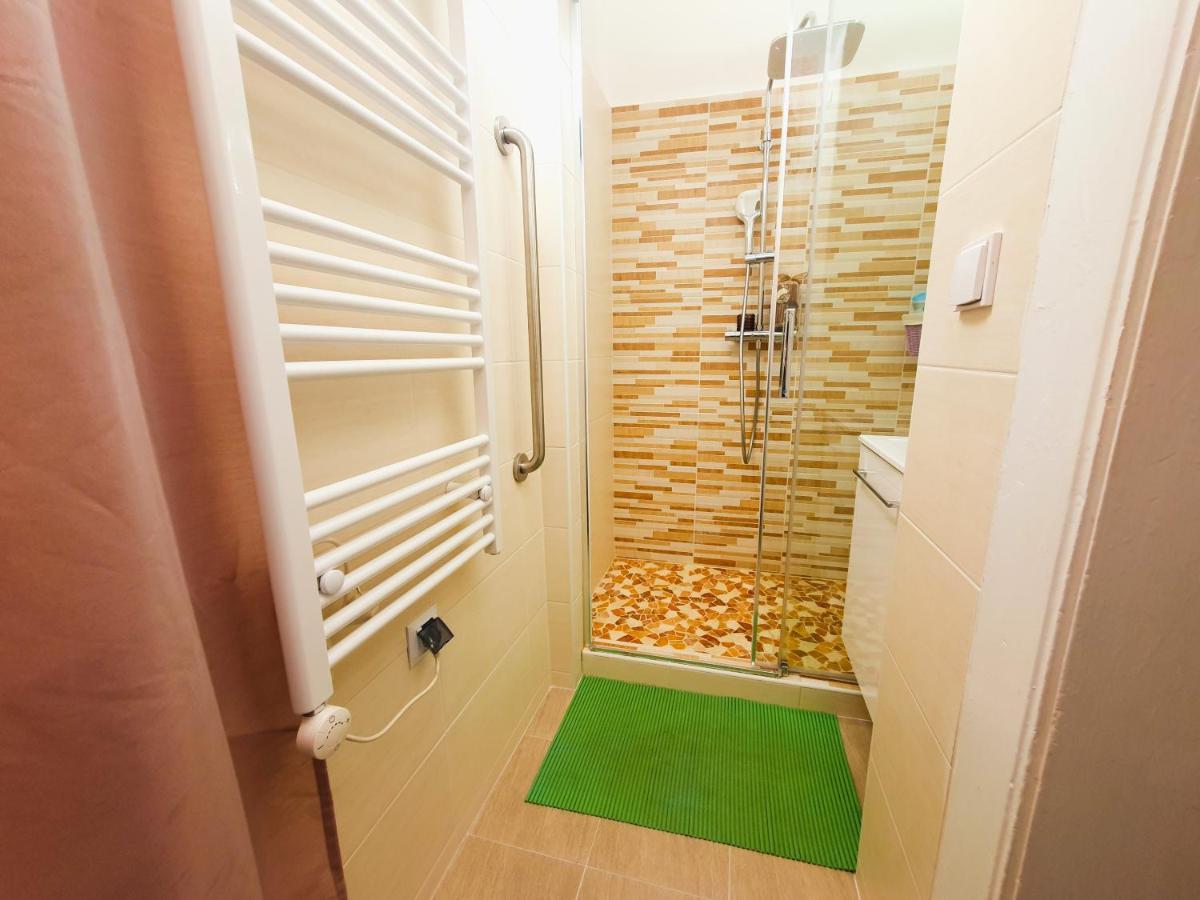 Apartment In The Center Of Praga Exterior foto